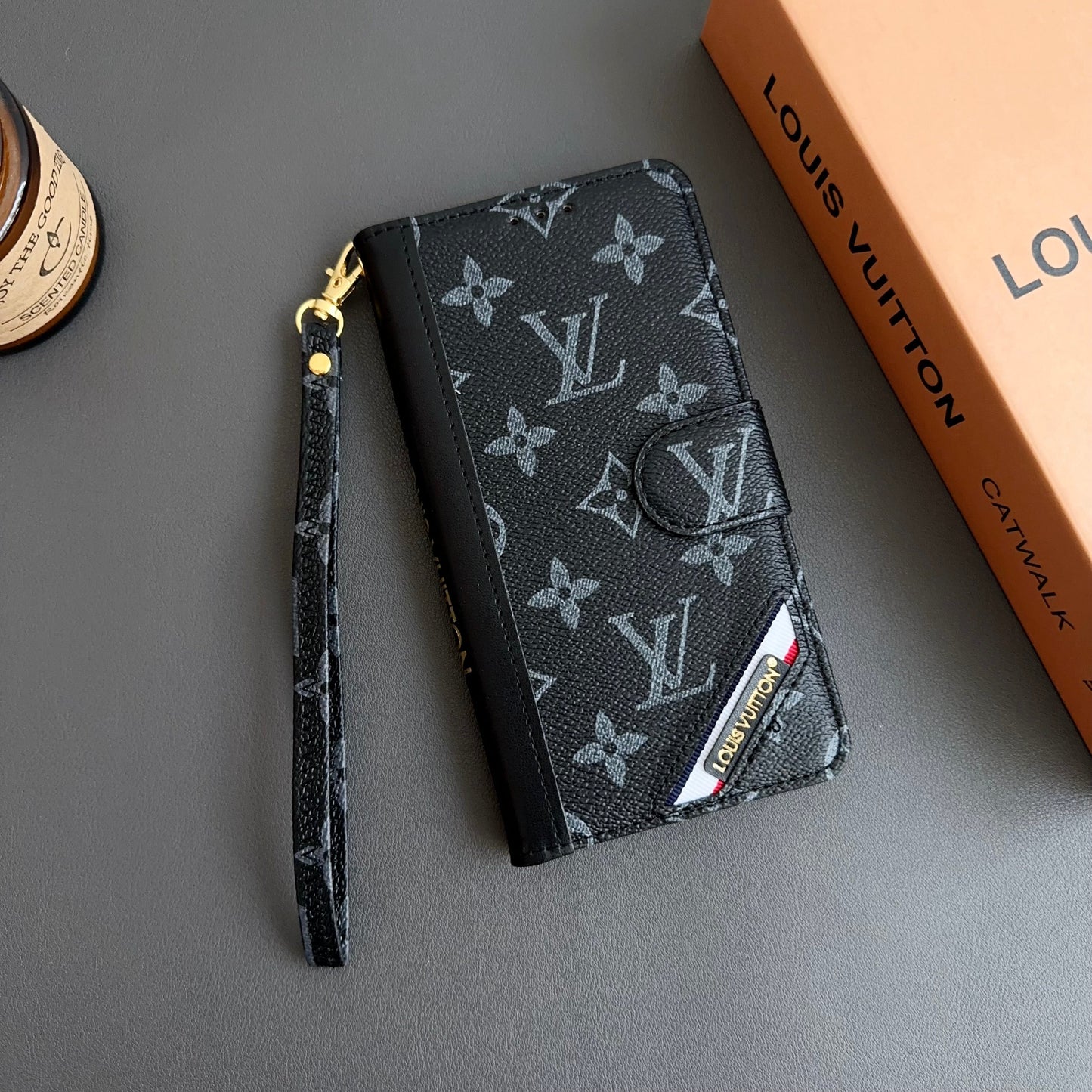 Luxurious 'LV' LOGO WALLET